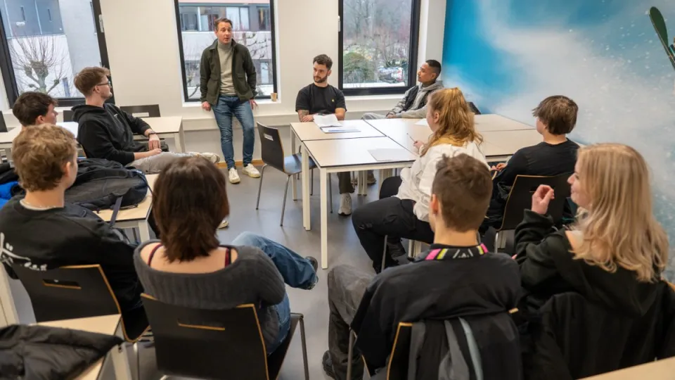 Studenten Horeca & Toerisme College ontmoeten werkgever Watertoren