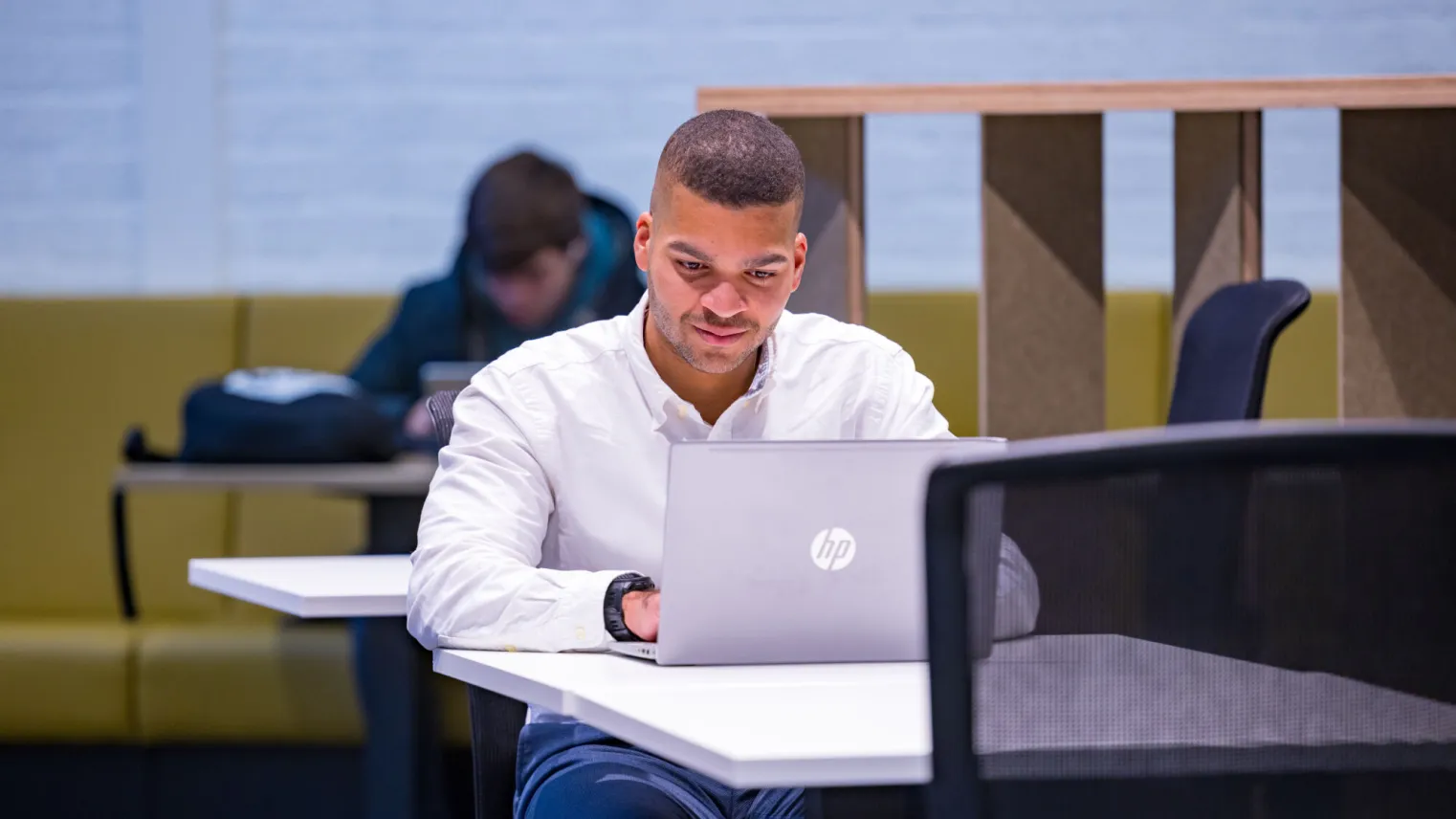 Student vwo aan het studeren