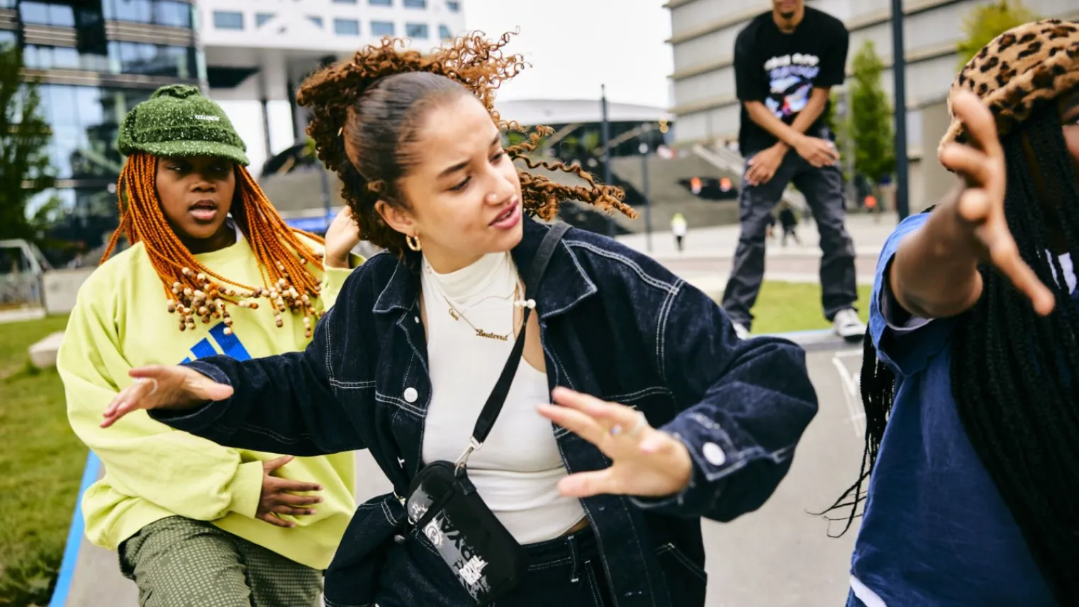 Studenten dansen hip-hop