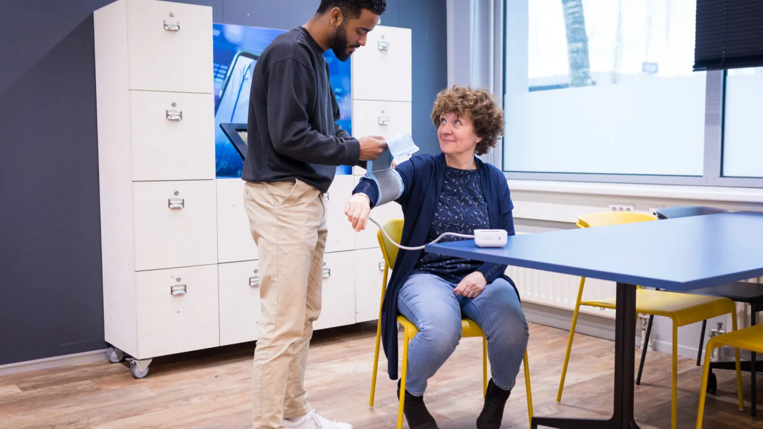 Slimme zorgtechnologie toepassen in het Future Care Lab