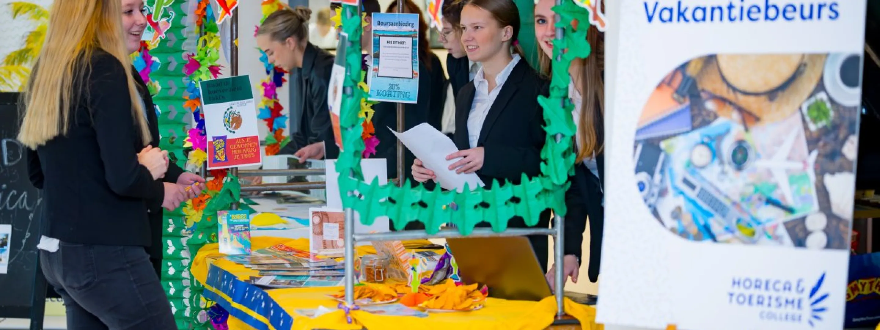 Studenten Toerisme & Recreatie staan op Vakantiebeurs 2024